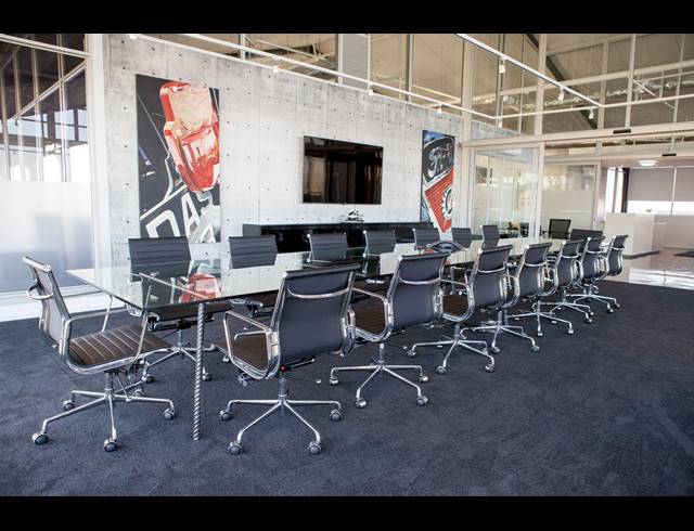 4,798M² WAREHOUSE FOR SALE IN PAARDEN EILAND